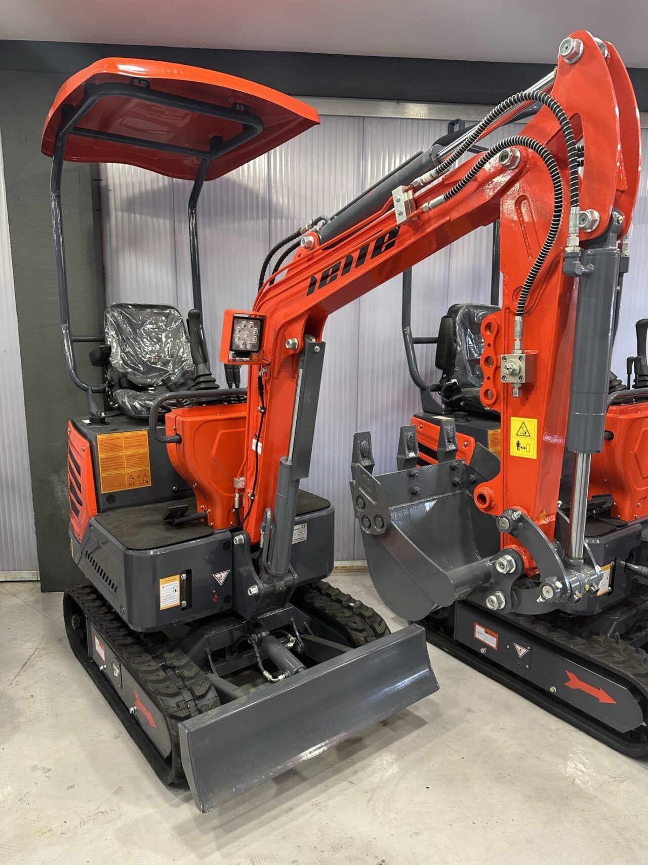 Mini Pelle 1,2T CL 12 - Leite France